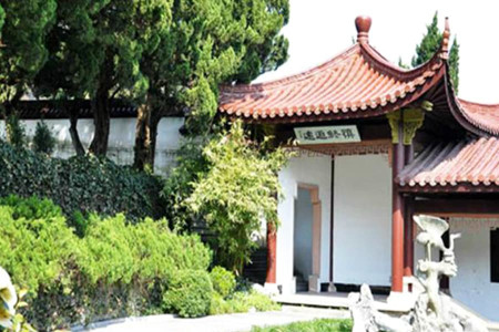 杭州市上城区南山陵园园区环境图
