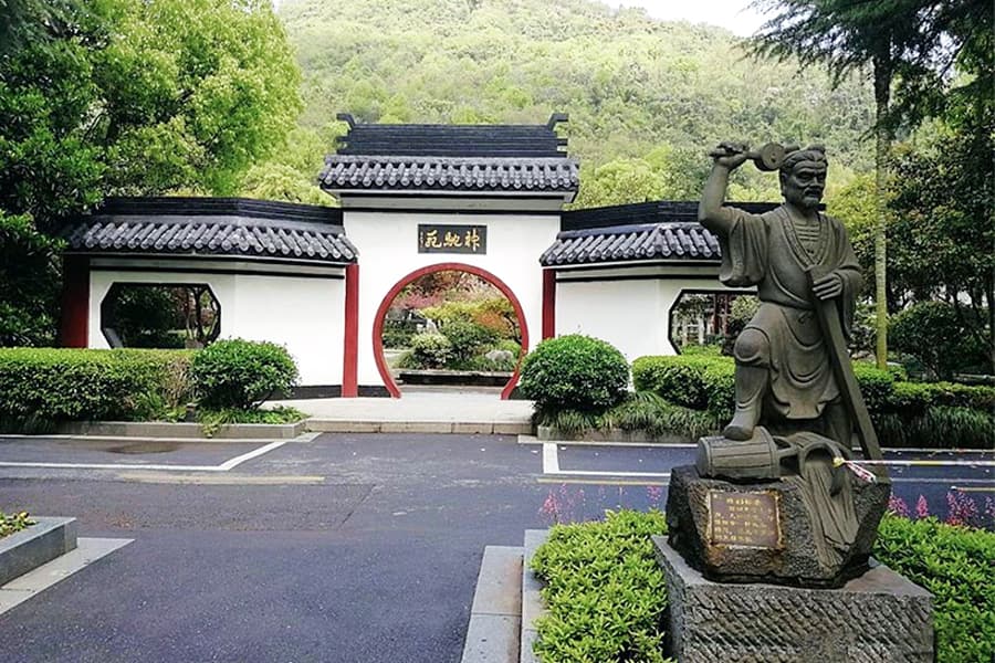 杭州市上城区南山陵园园区环境图