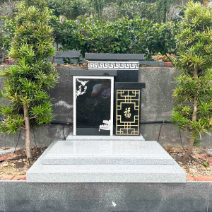 萧山泰和陵园传统立碑