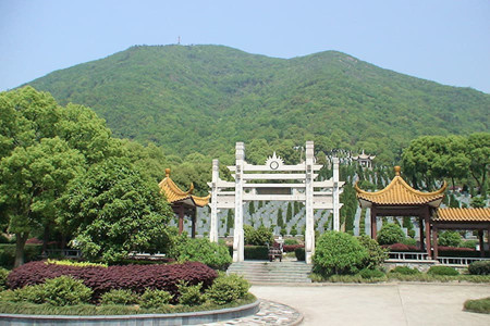 杭州市上城区龙居寺陵园墓区环境图