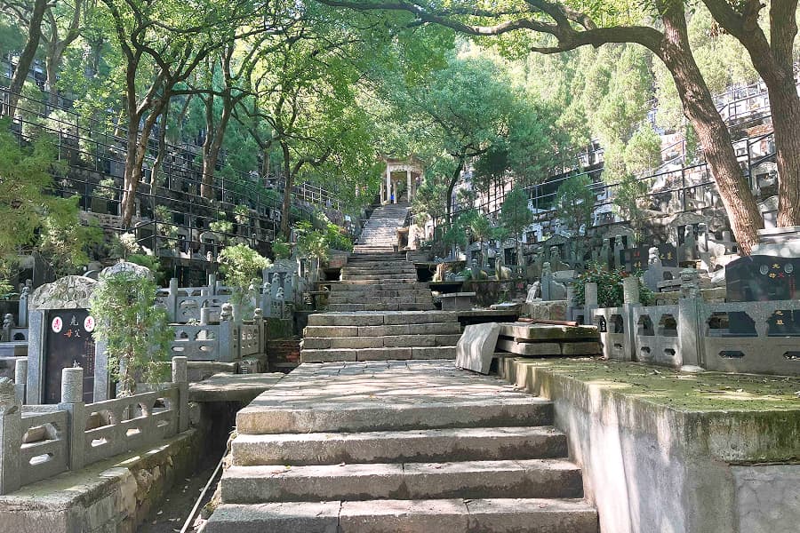 杭州市西湖区钱江陵园墓区环境图