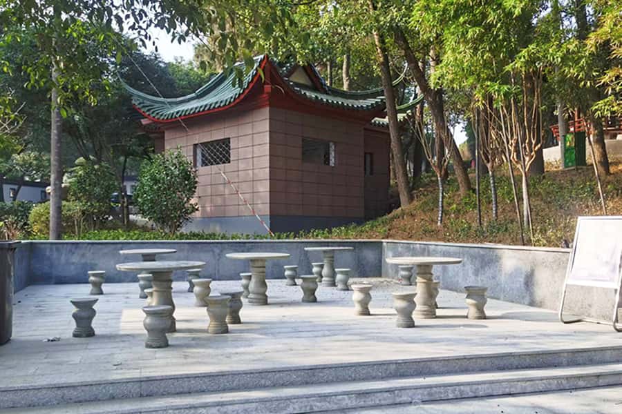 杭州市余杭区凤凰山公墓园区环境图